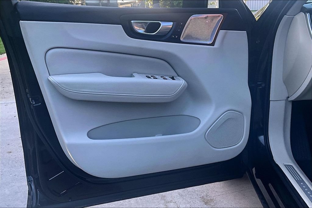Used 2018 Volvo XC60 T6 Inscription w/ Convenience Package AWD/4WD image 24