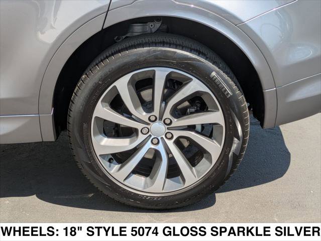 Used 2023 Land Rover Discovery Sport S R-Dynamic image 9