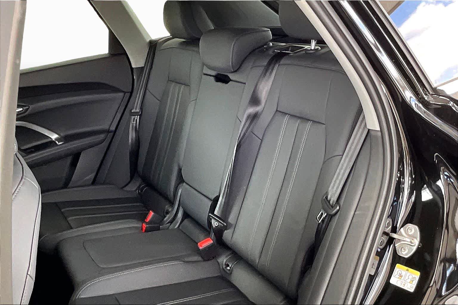 Certified 2025 Audi Q5 Premium w/ Convenience Package AWD/4WD image 21