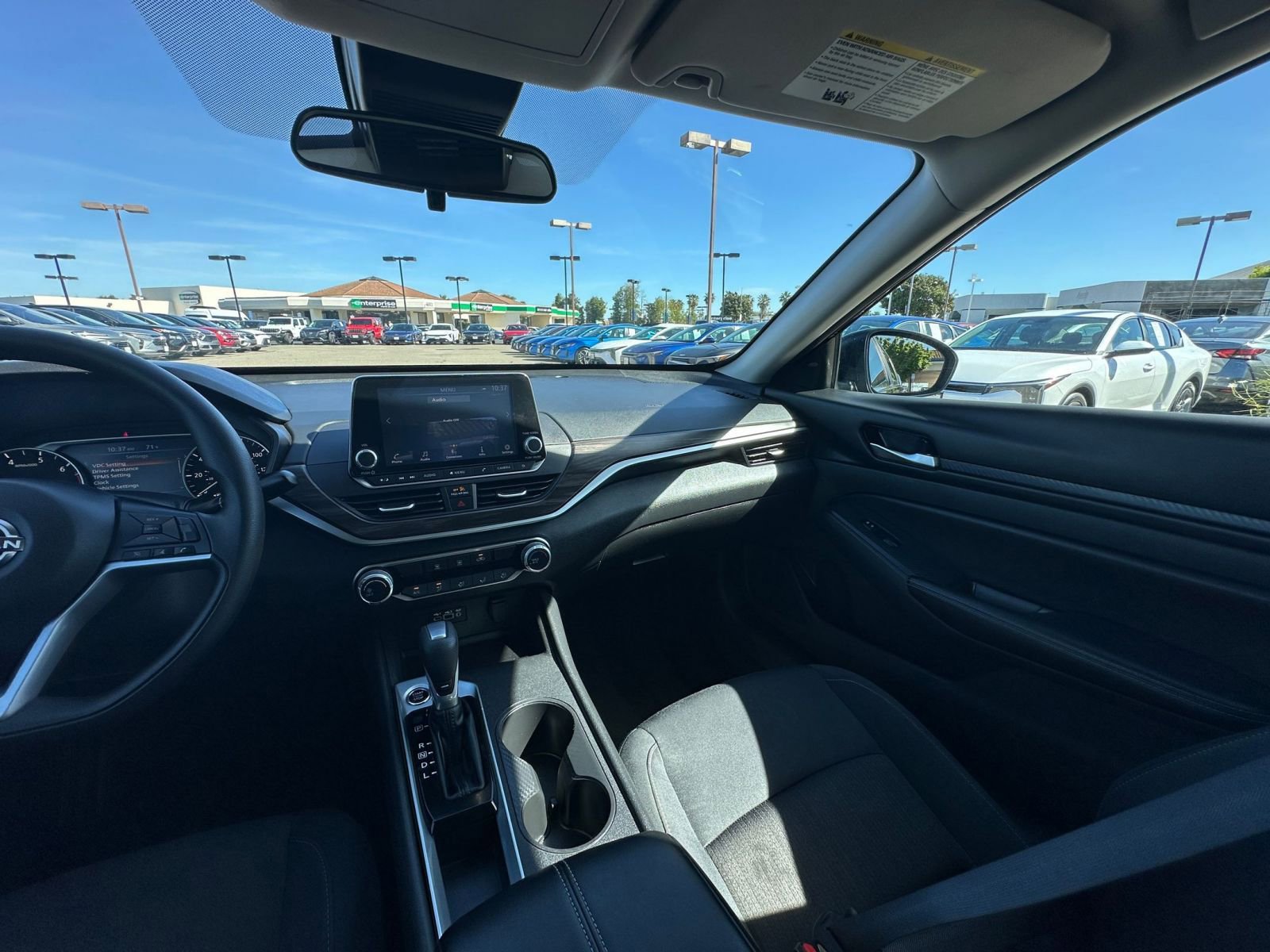 Used 2025 Nissan Altima 2.5 SV image 36