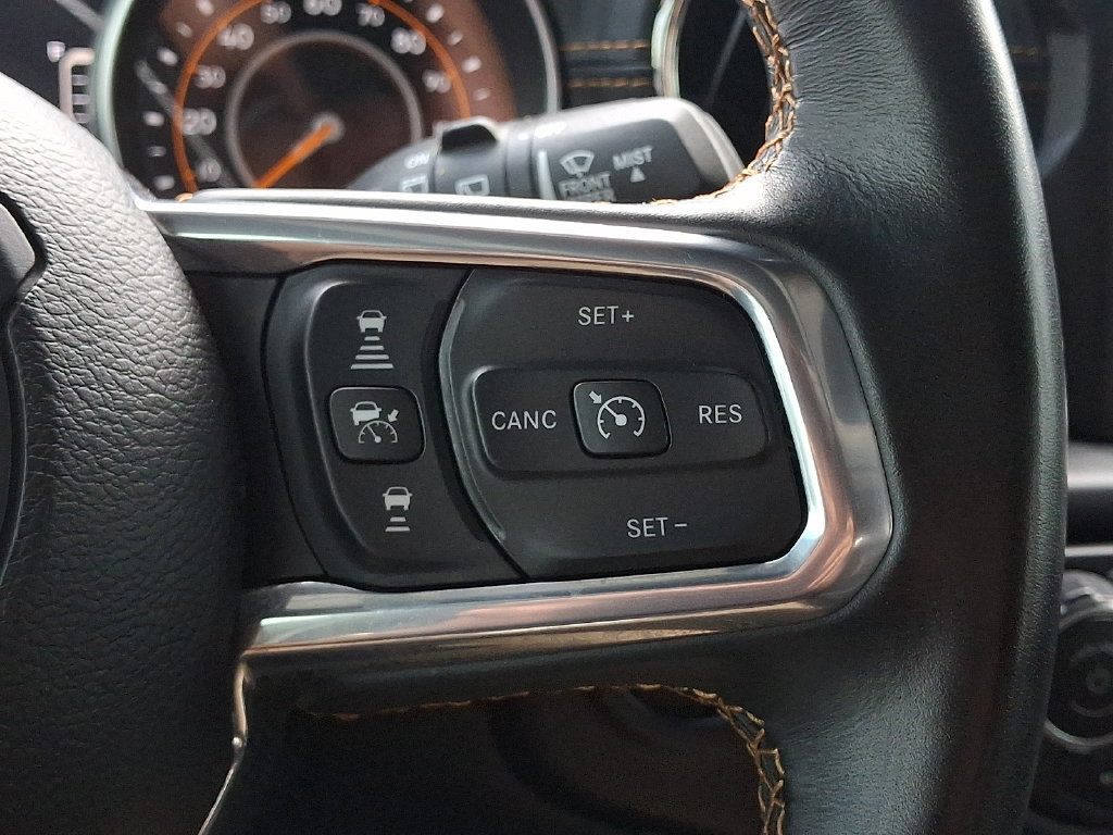 Used 2022 Jeep Wrangler Unlimited Sahara AWD/4WD image 24