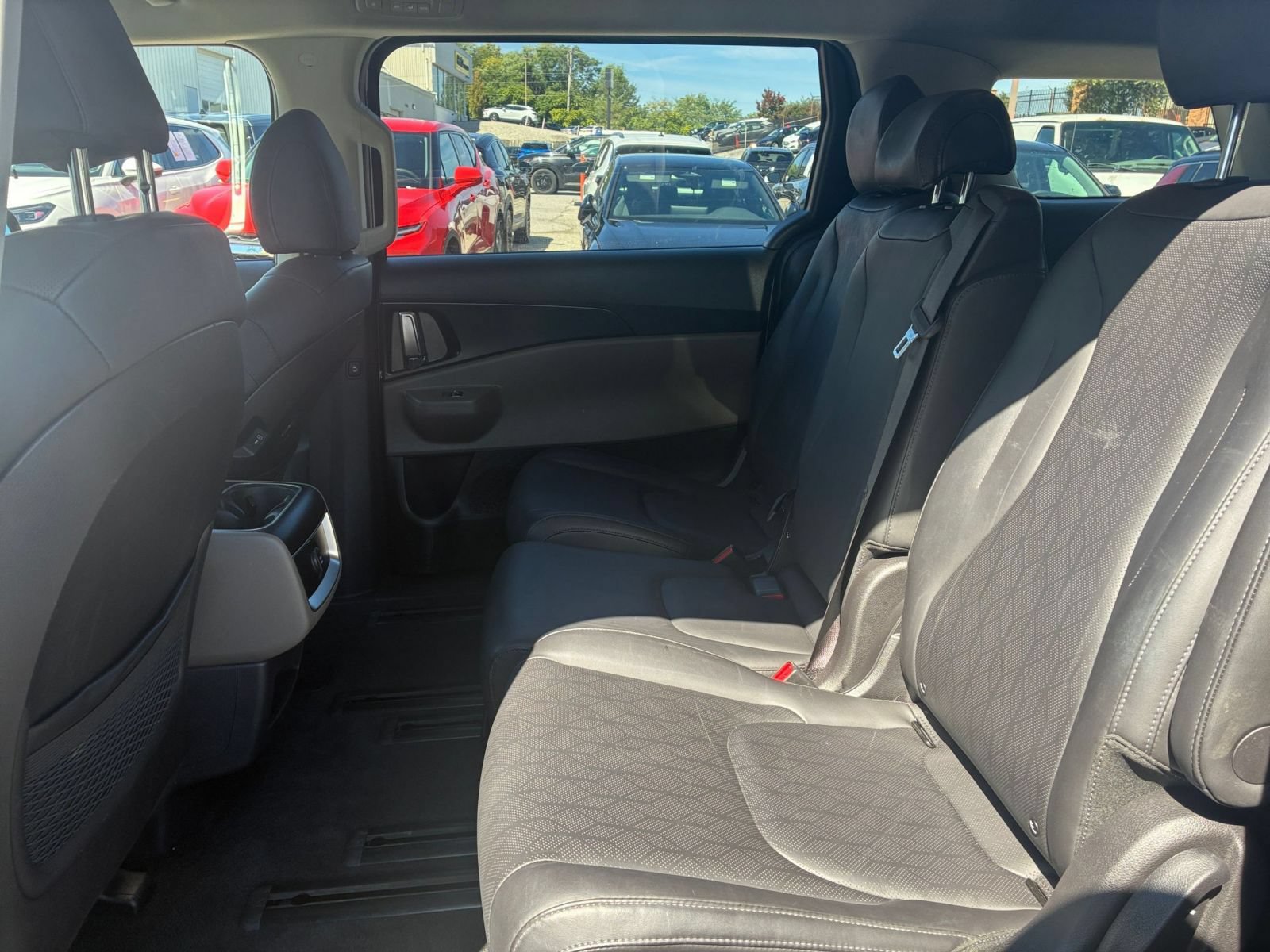 Used 2026 Kia Carnival FWD image 20