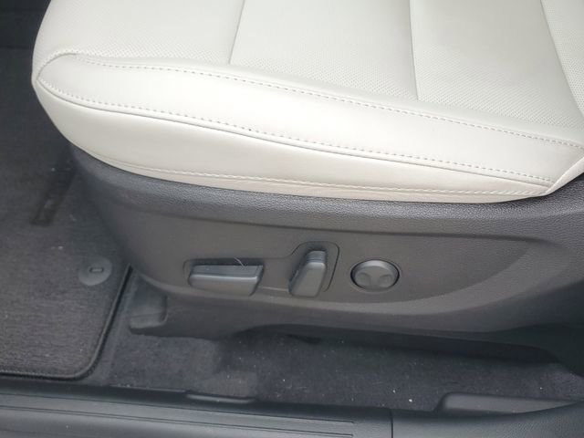 Used 2024 Kia Telluride S image 19