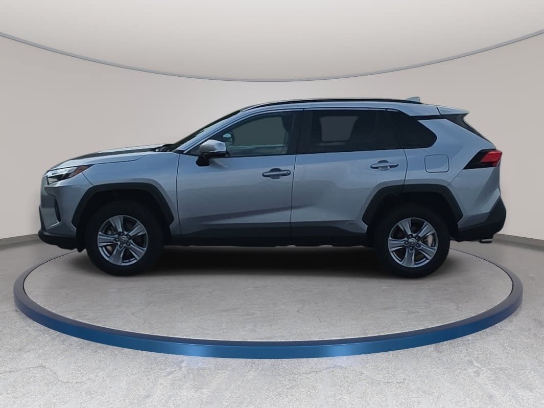 Used 2024 Toyota RAV4 XLE w/ Weather Package AWD/4WD image 8