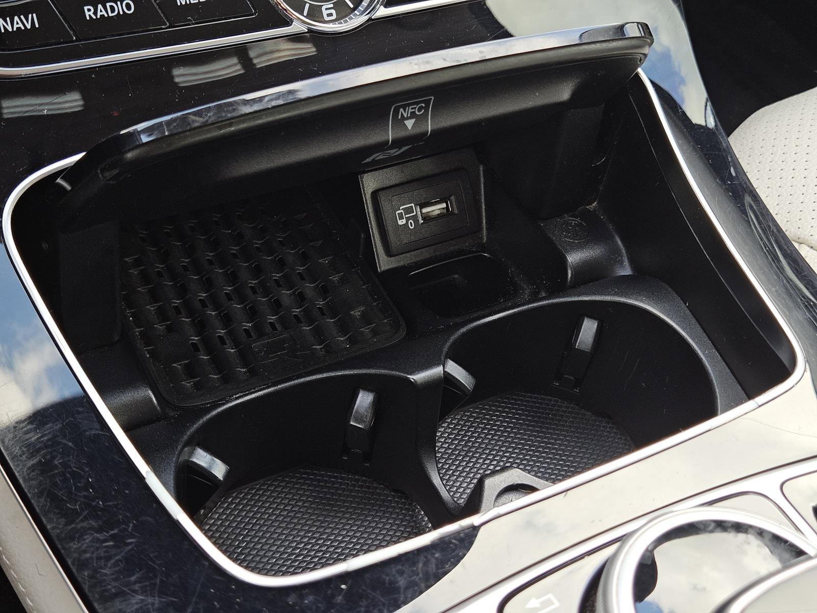 Used 2017 Mercedes-Benz E 300 image 23