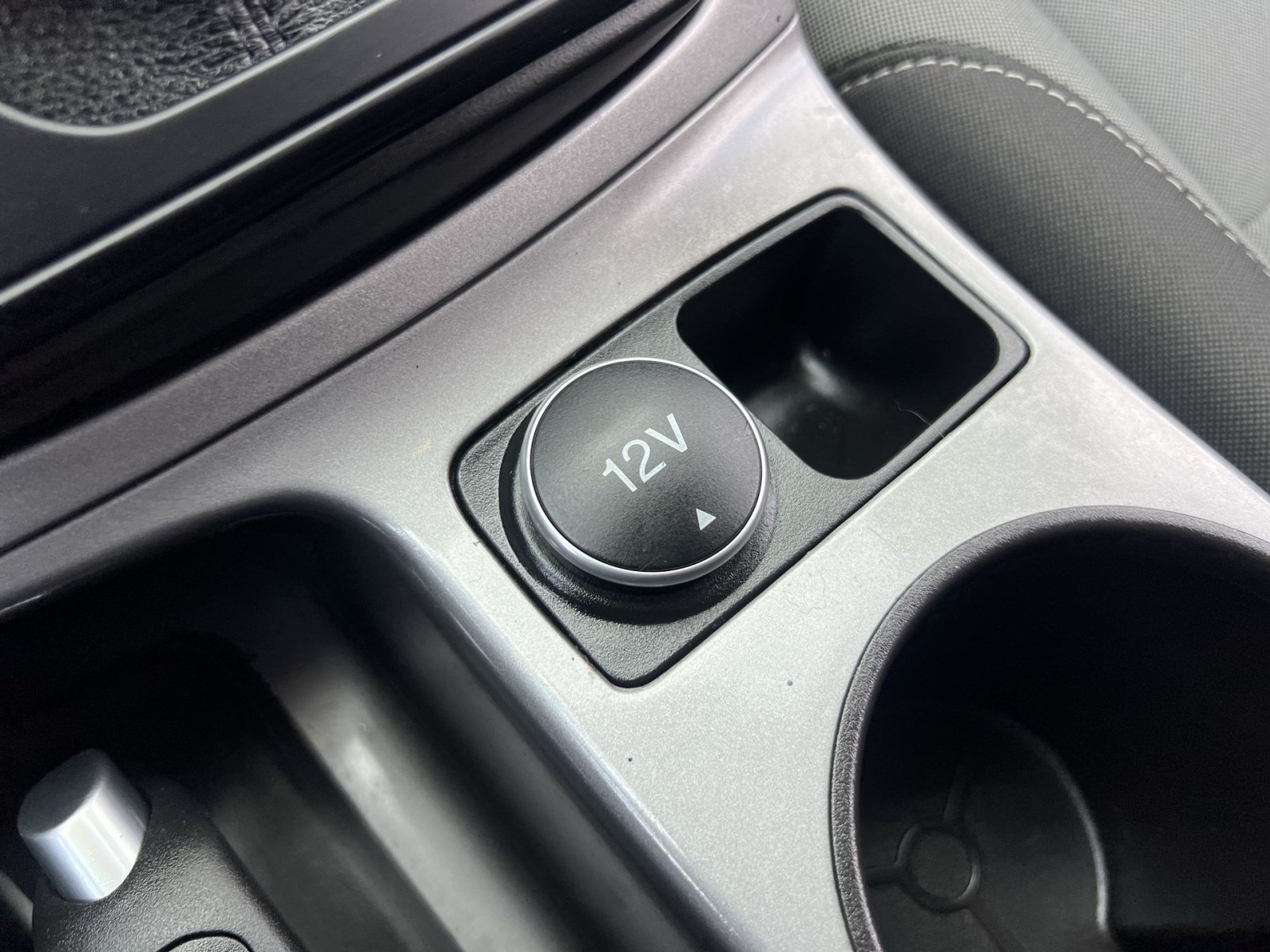 Used 2016 Ford Escape SE w/ Equipment Group 201A FWD image 31