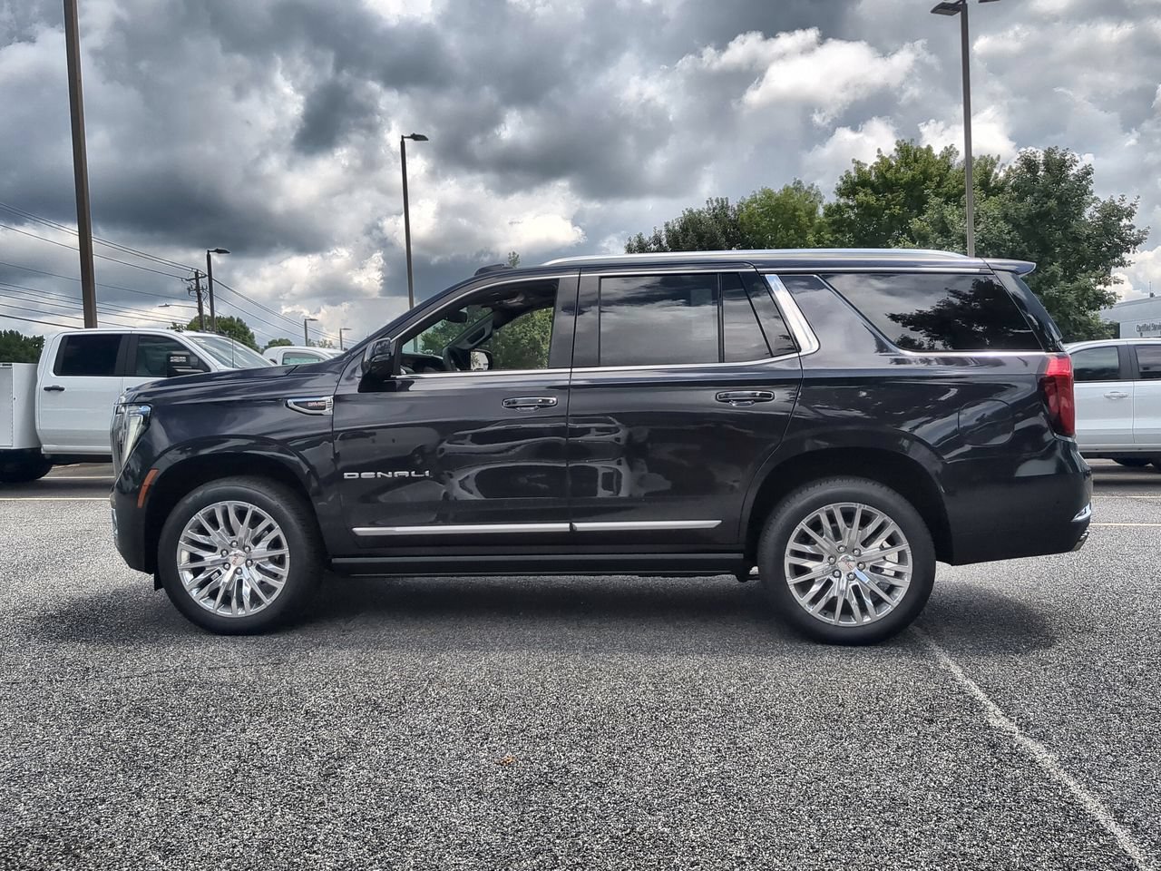 New 2026 GMC Yukon Denali w/ Sun & Power Step Package RWD image 5
