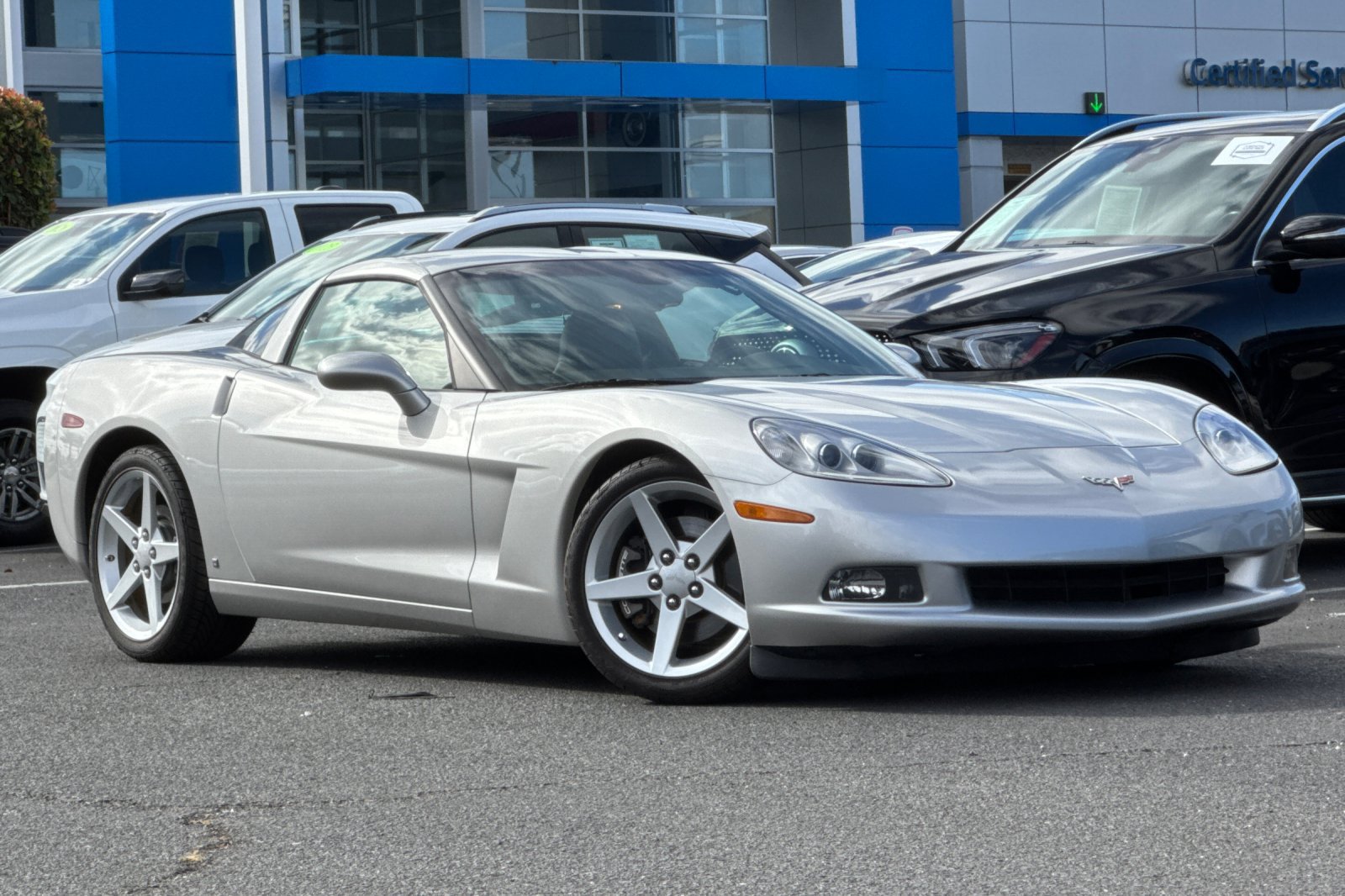 Used 2007 Chevrolet Corvette Coupe RWD image 2