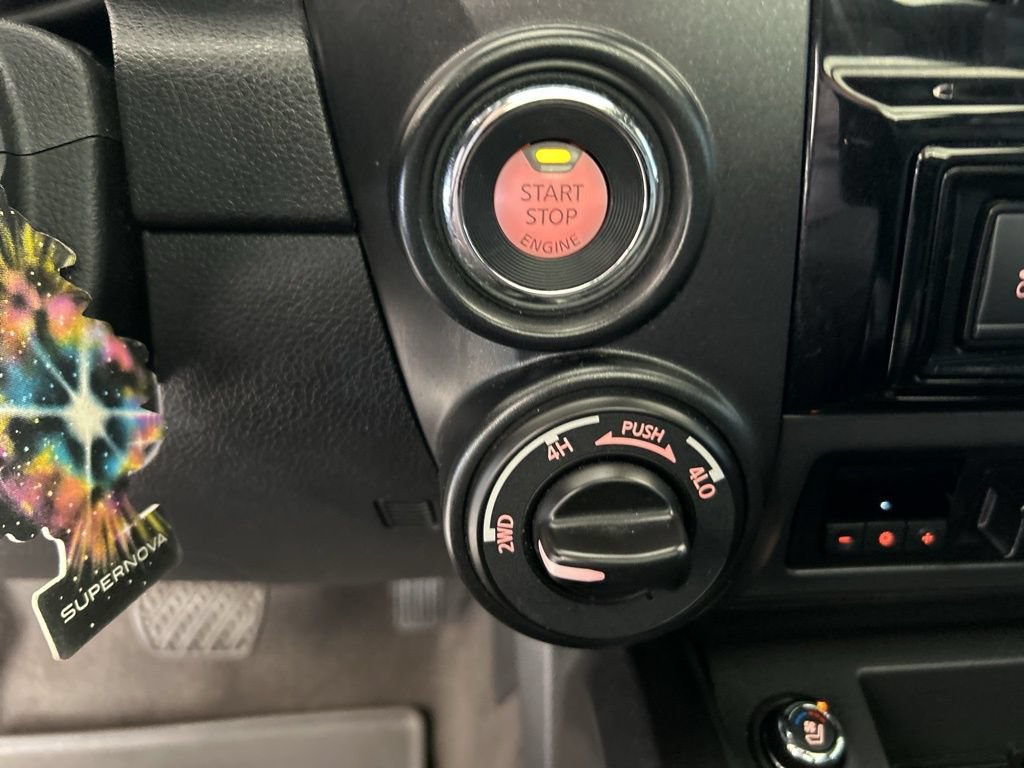 Used 2021 Nissan Titan PRO-4X w/ Pro-4x Convenience Package AWD/4WD image 55
