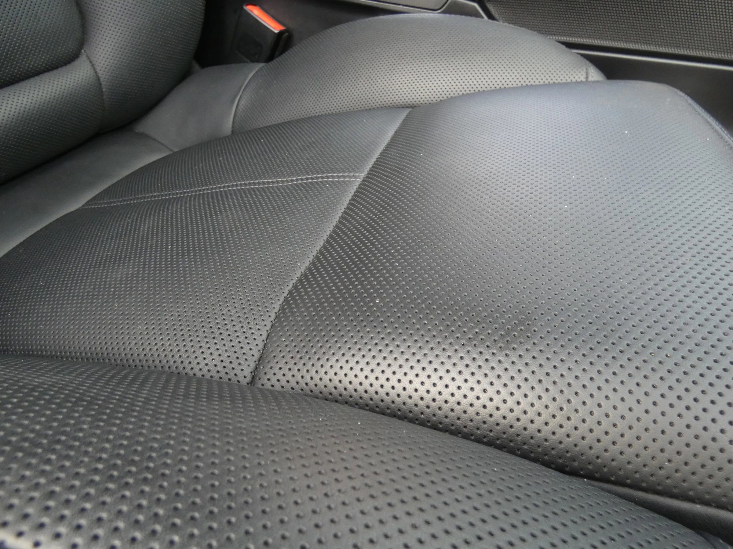 Used 2019 Porsche Macan image 33