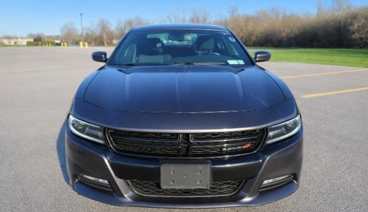 Used 2021 Dodge Charger SXT AWD/4WD image 2