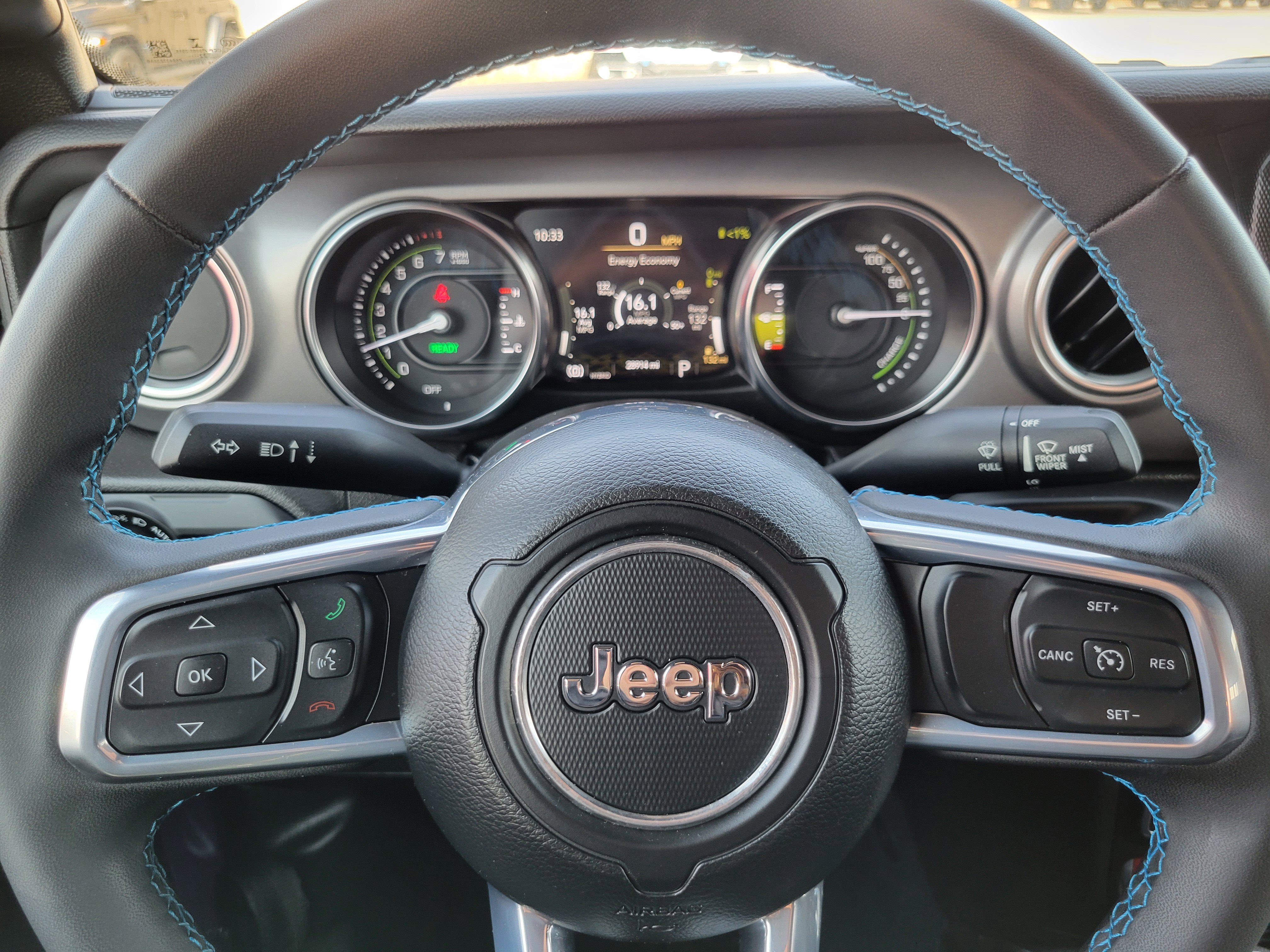 Used 2023 Jeep Wrangler Unlimited Rubicon 4xe AWD/4WD image 9