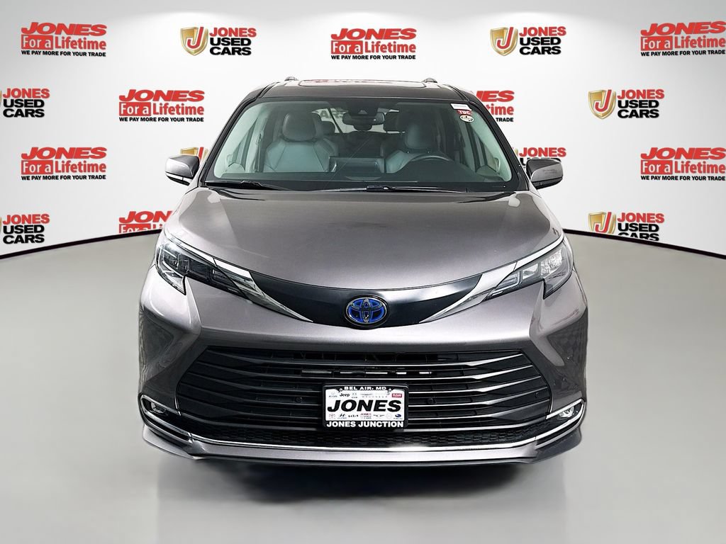Certified 2024 Toyota Sienna XLE w/ XLE Plus Package AWD/4WD image 15