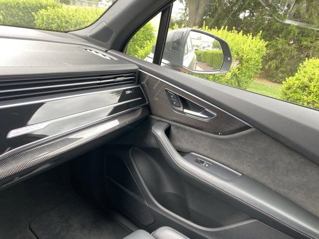 Used 2022 Audi SQ7 Prestige w/ Prestige Package AWD/4WD image 30