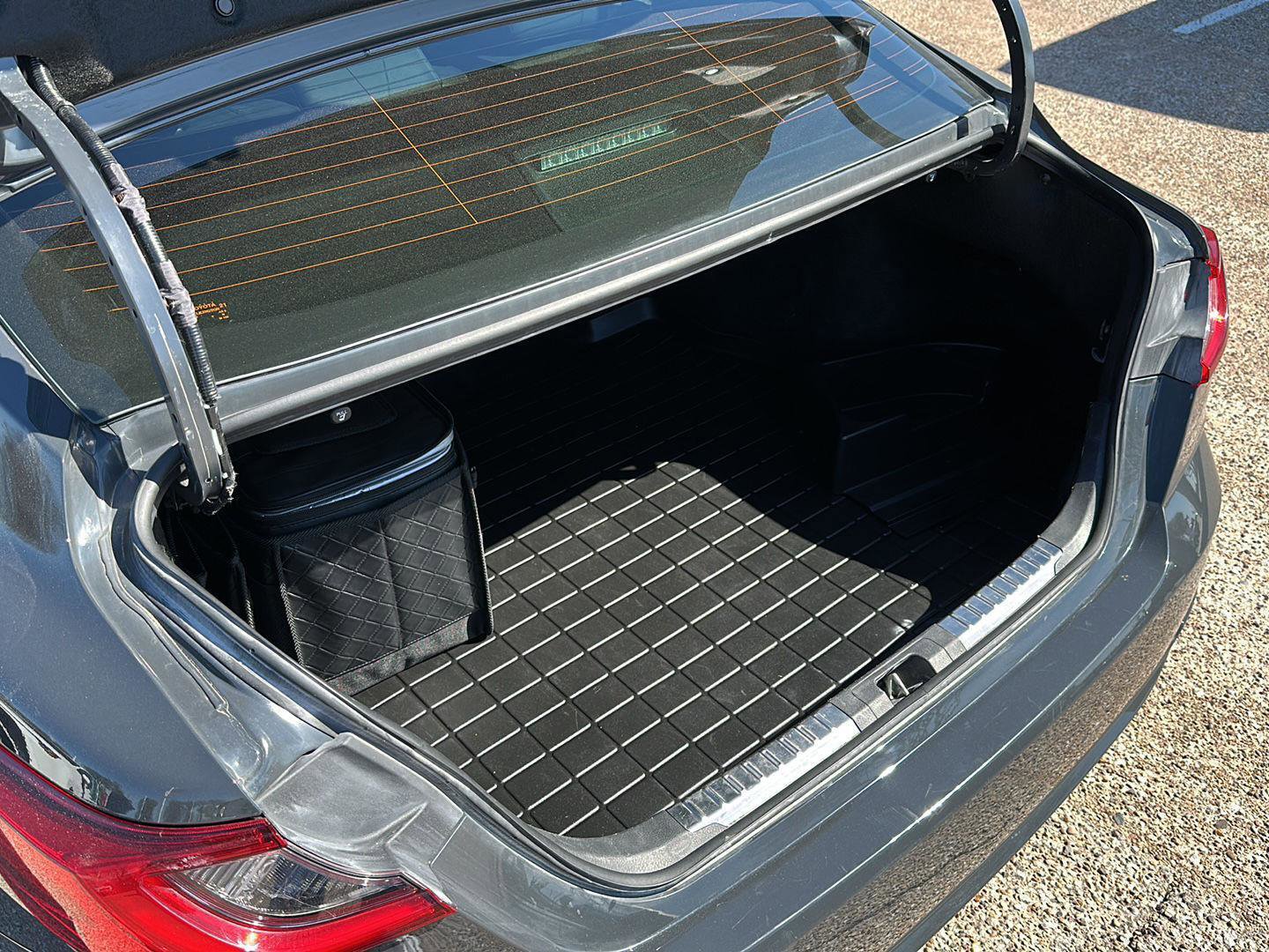 Used 2025 Toyota Camry XSE FWD image 15