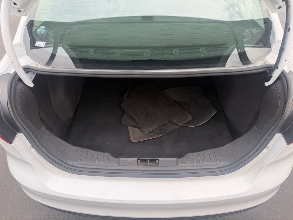 Used 2018 Ford Focus SE FWD image 17