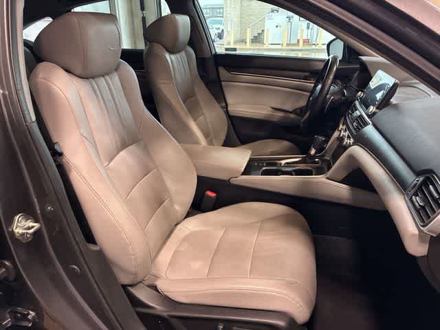 Used 2018 Honda Accord Touring image 24