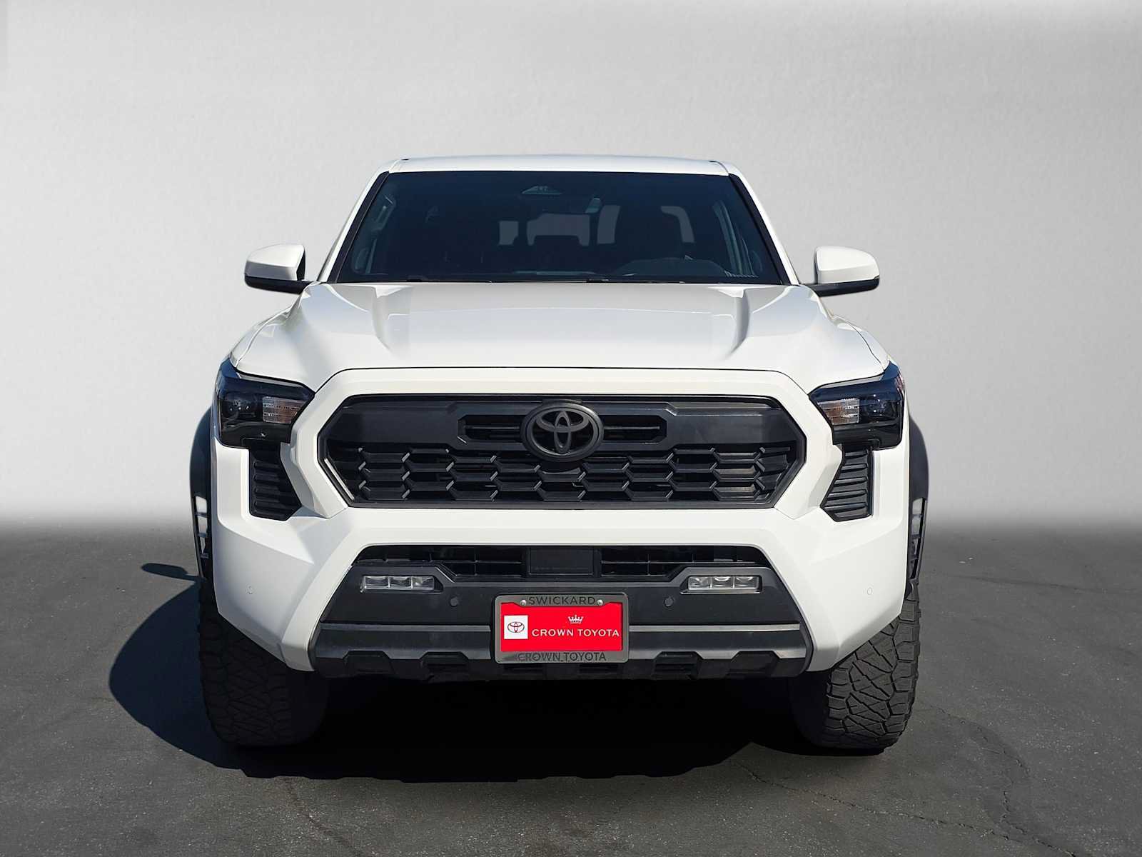 Used 2024 Toyota Tacoma TRD Off-Road w/ TRD Off Road Upgrade Package AWD/4WD image 8