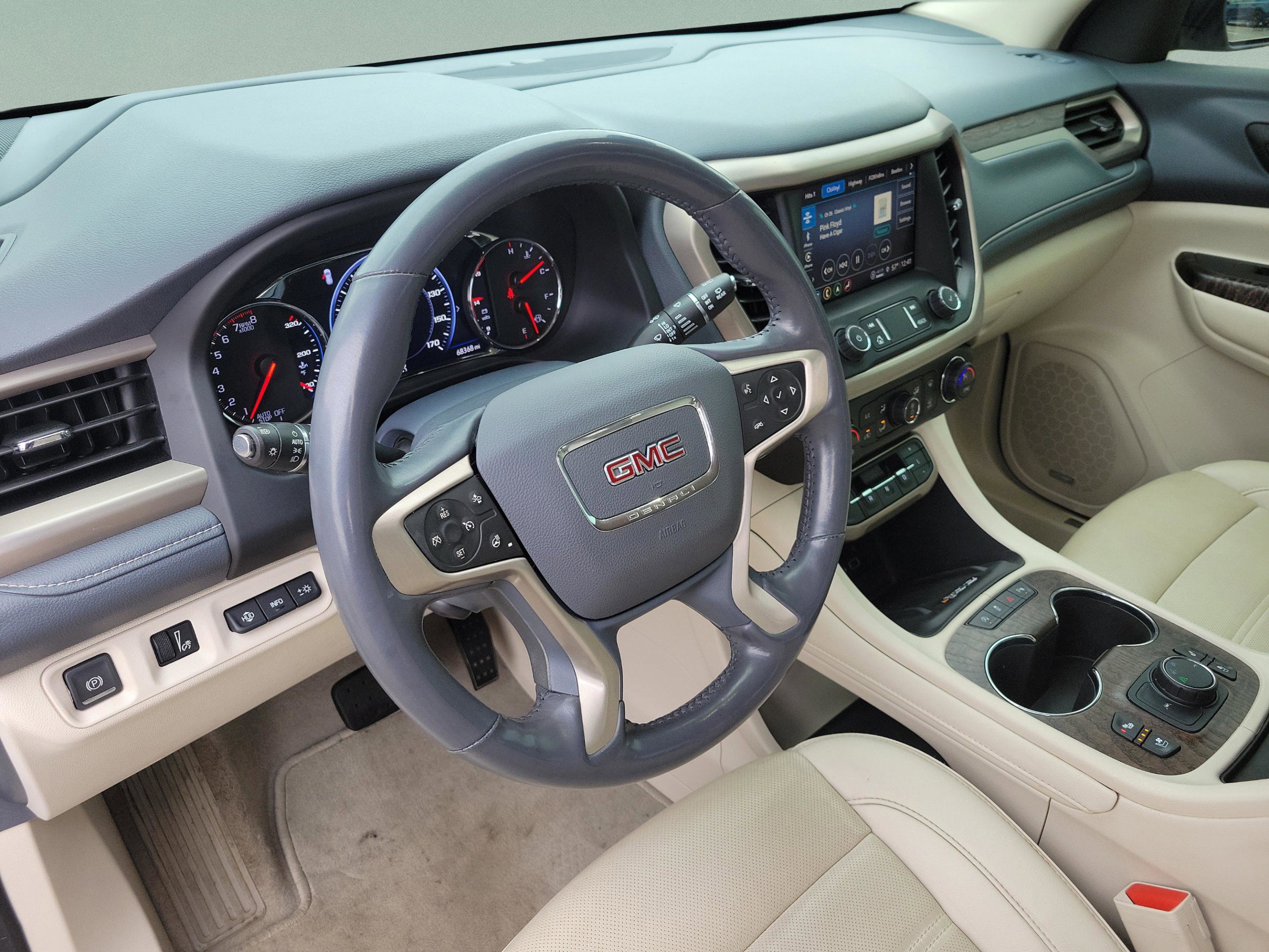 Used 2021 GMC Acadia Denali w/ Denali Technology Package image 15