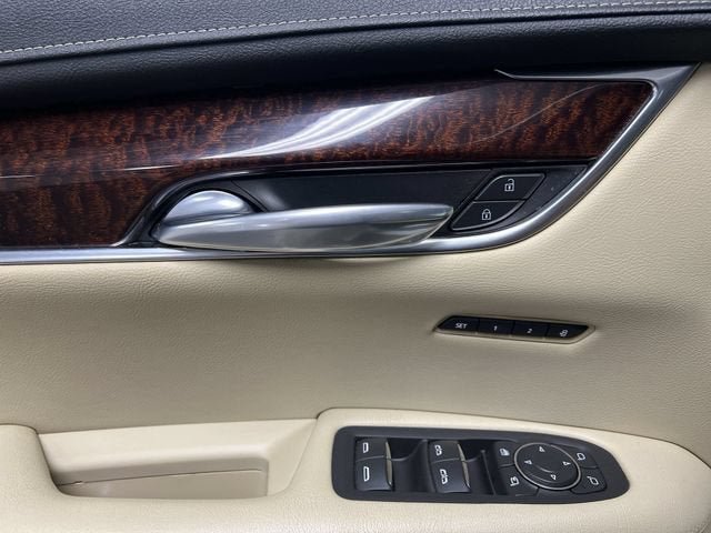 Certified 2019 Cadillac XT5 Luxury FWD image 23
