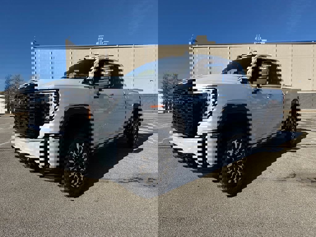 New 2026 GMC Sierra 2500 Denali Ultimate w/ Max Trailering Package image 2