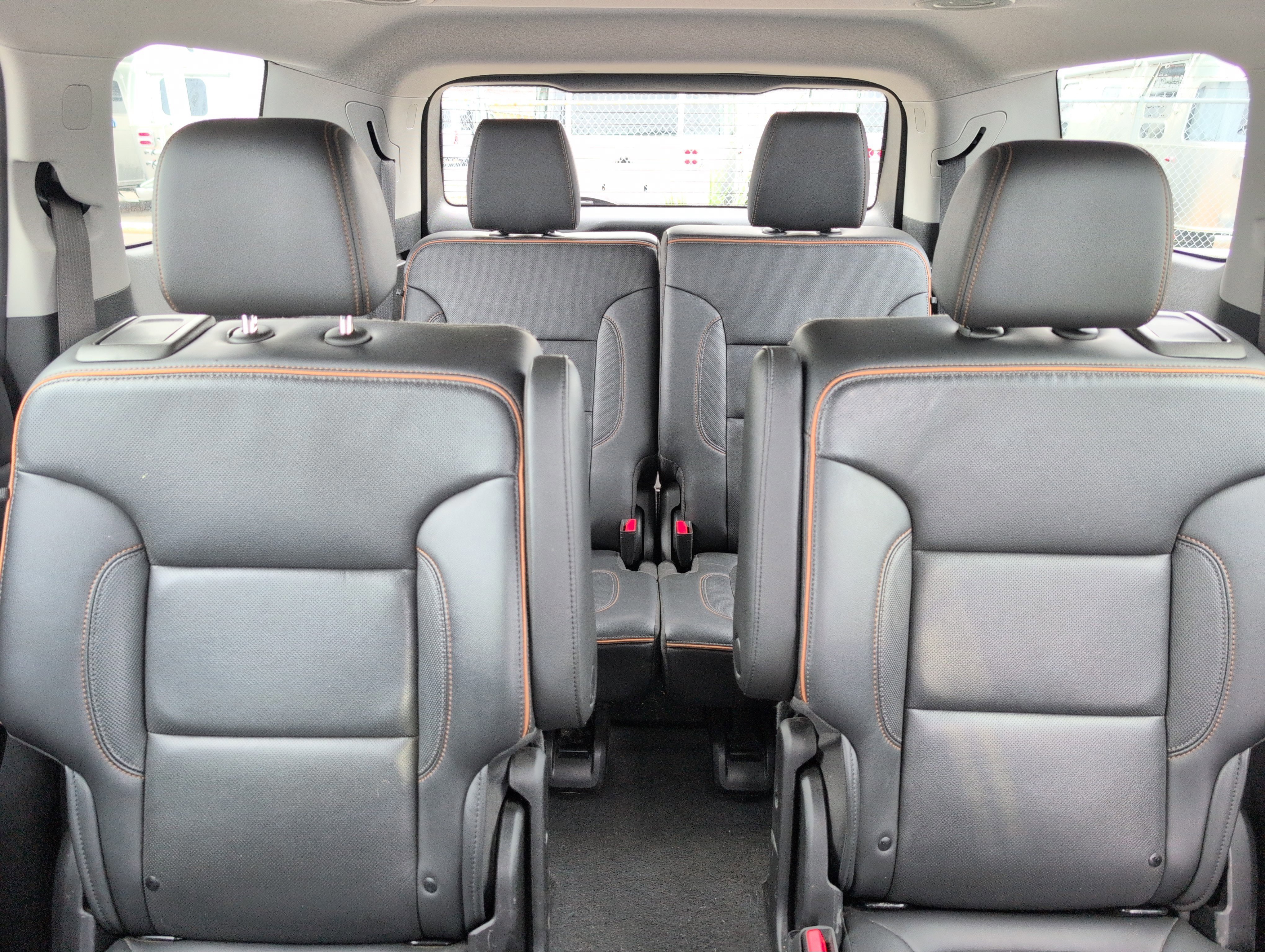 Used 2021 GMC Acadia AT4 w/ Preferred Package AWD/4WD image 28