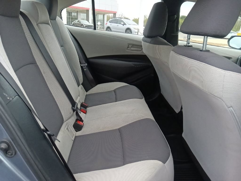Used 2023 Toyota Corolla LE image 29