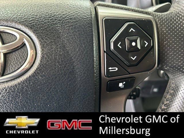 Used 2017 Toyota Tacoma SR5 w/ Tow Package AWD/4WD image 21