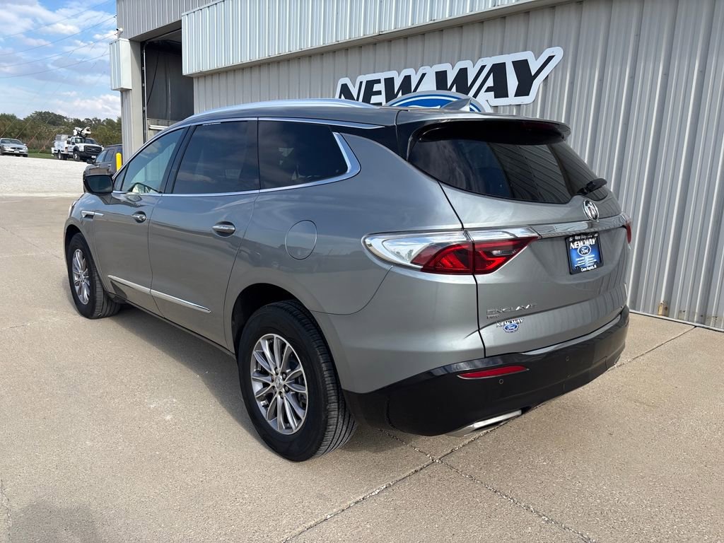 Used 2024 Buick Enclave Premium image 7