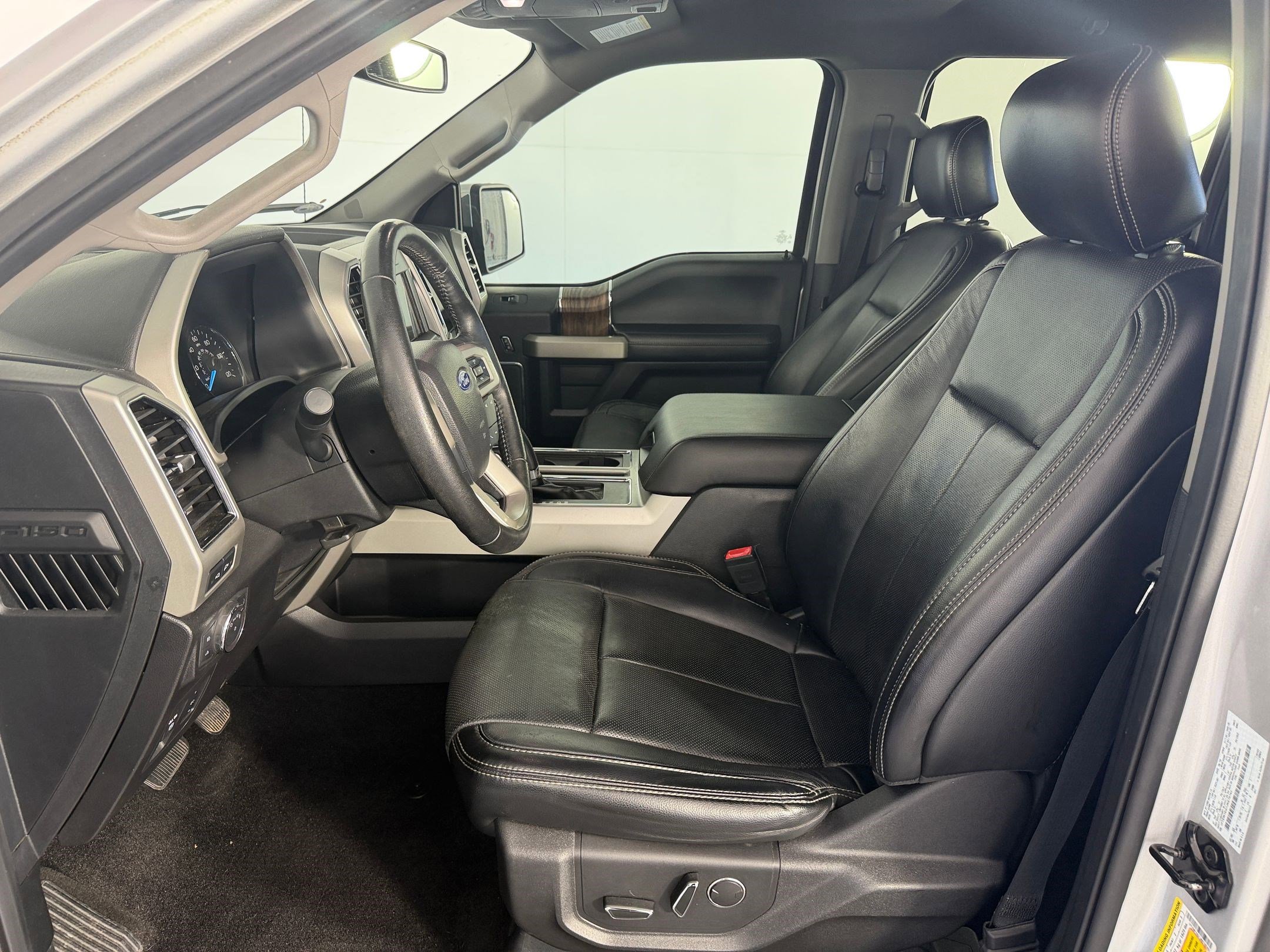 Used 2018 Ford F150 Lariat AWD/4WD image 5