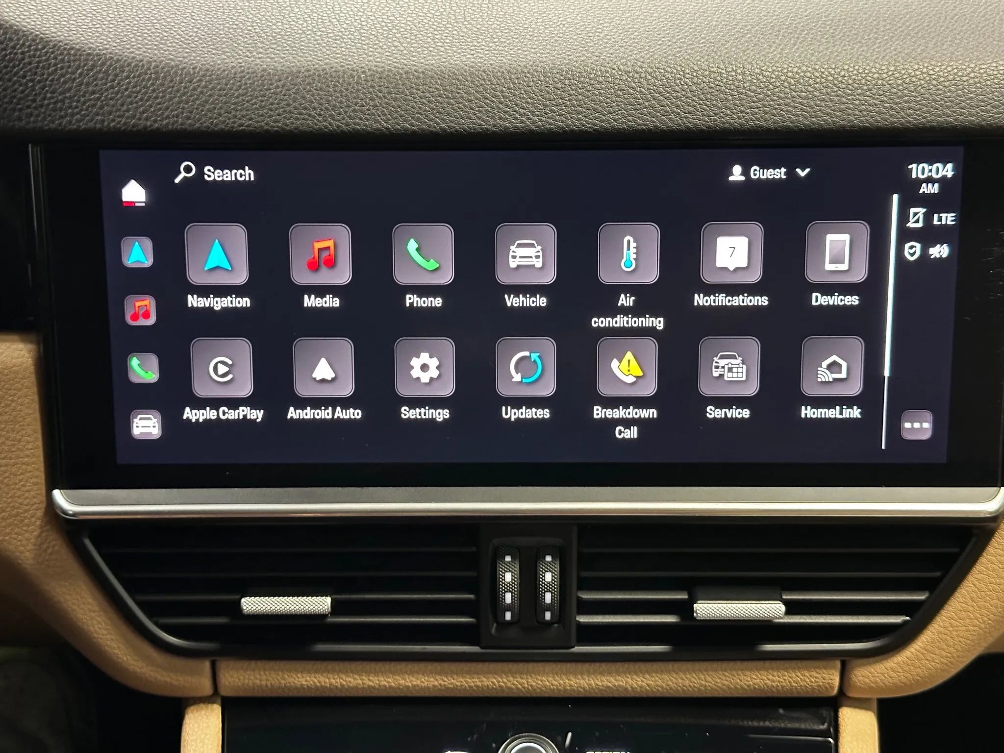 Used 2022 Porsche Cayenne Platinum Edition w/ Premium Package Plus image 37