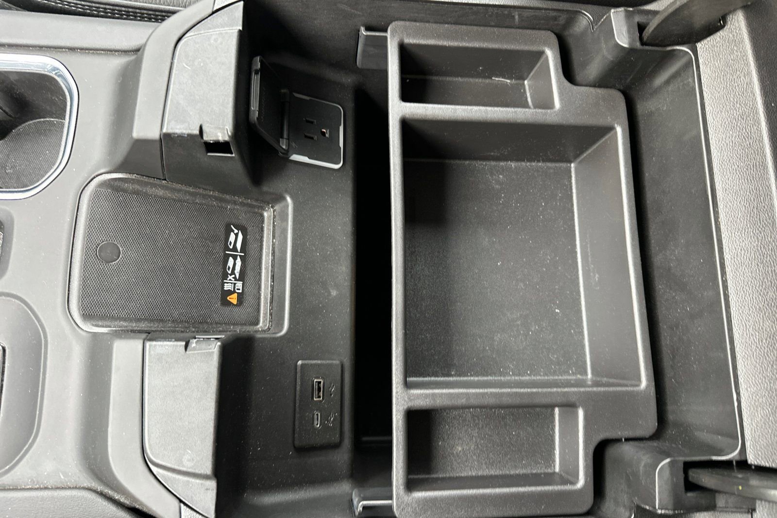 Used 2024 GMC Sierra 1500 Denali w/ Technology Package image 32