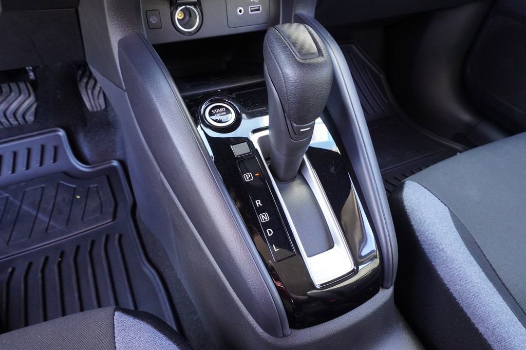 New 2025 Nissan Versa SV w/ Trunk Package FWD image 18