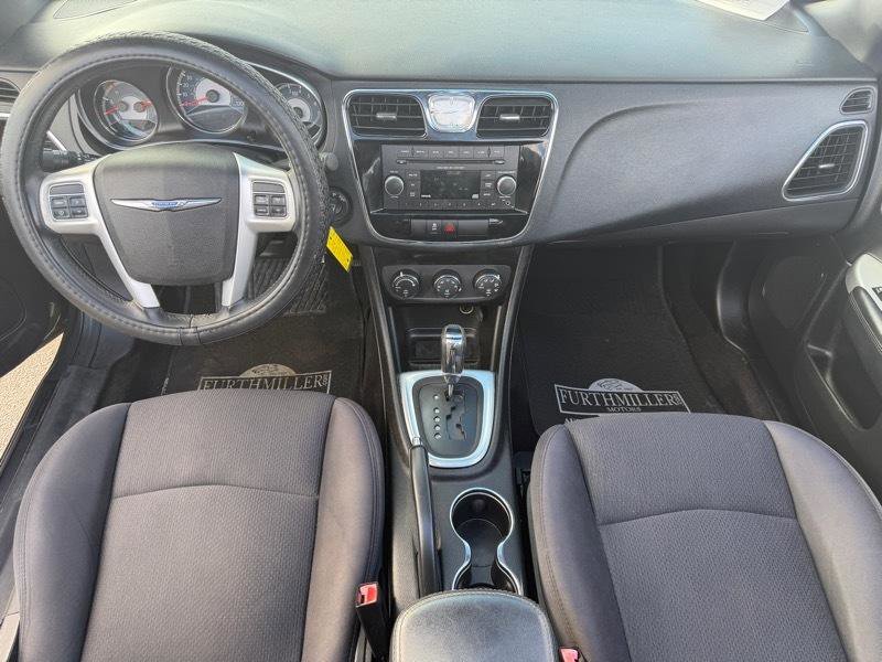 Used 2013 Chrysler 200 Touring image 14