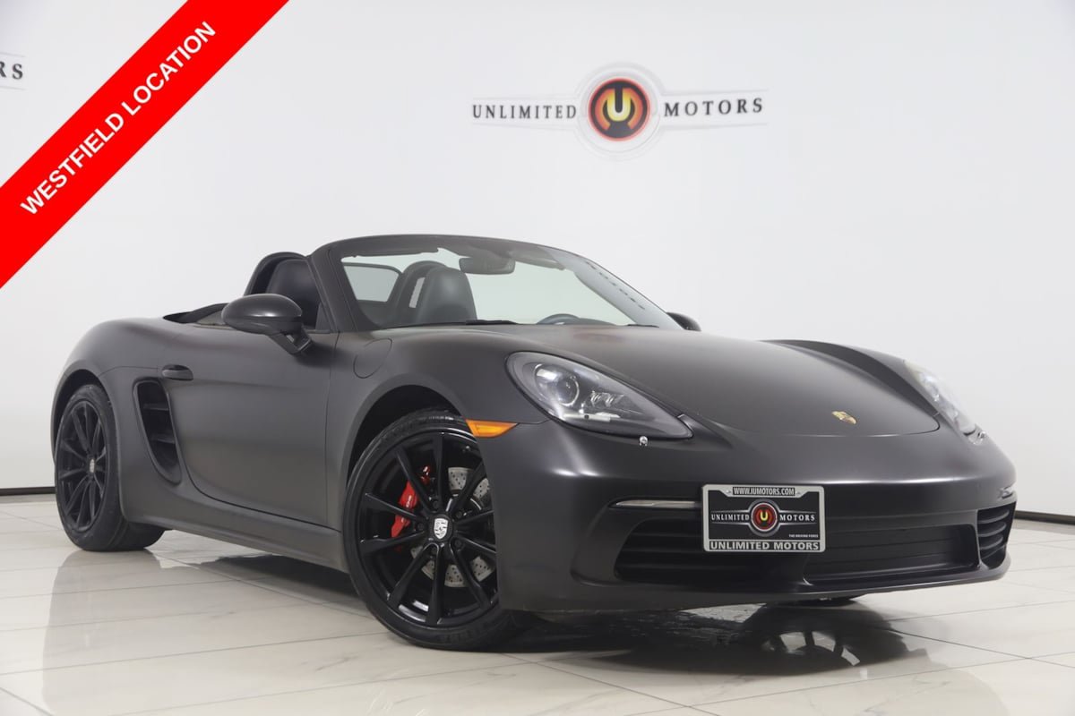 Used 2017 Porsche 718 Boxster RWD image 1