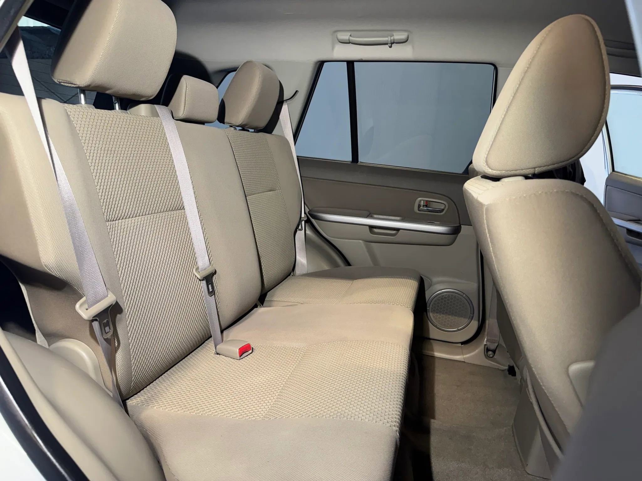 Used 2011 Suzuki Grand Vitara Premium image 28