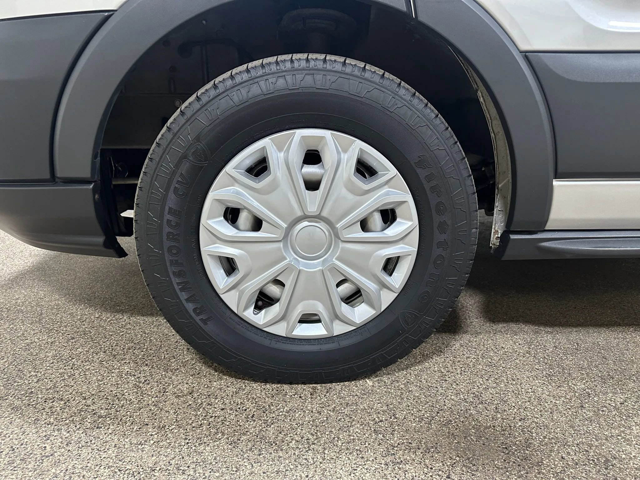 Used 2015 Ford Transit 350 XL image 54