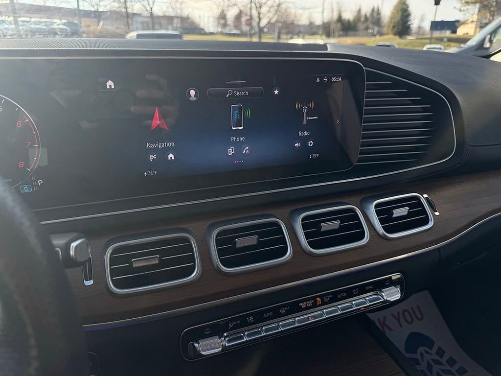 Used 2024 Mercedes-Benz GLS 450 4MATIC image 19