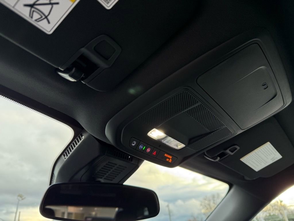 New 2026 Chevrolet Equinox LT image 17