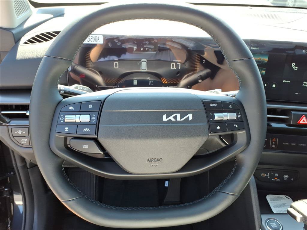 New 2026 Kia Sportage EX FWD image 19