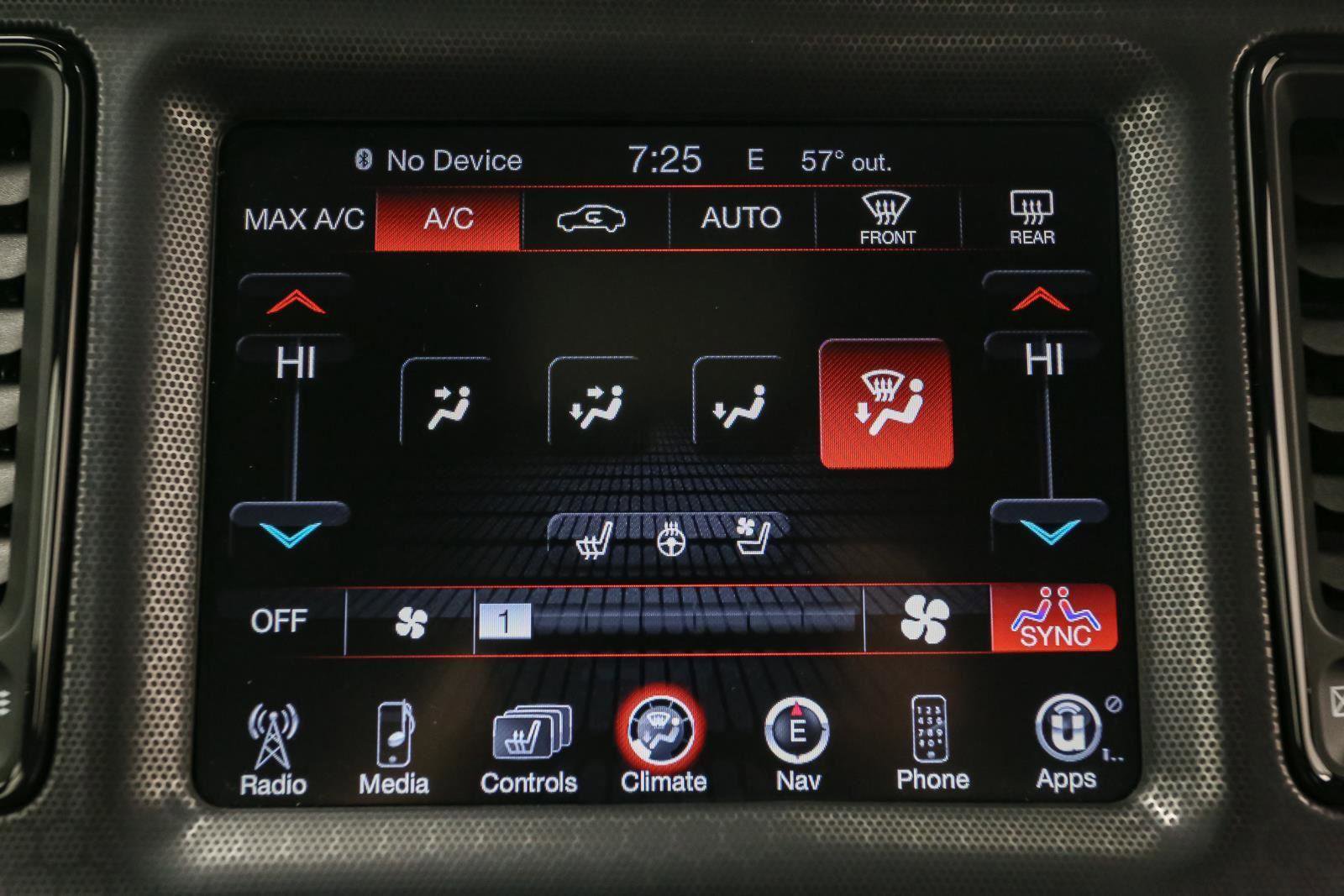 Used 2015 Dodge Challenger R/T Plus image 26