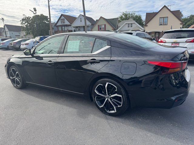 Used 2024 Nissan Altima 2.5 SR FWD image 4