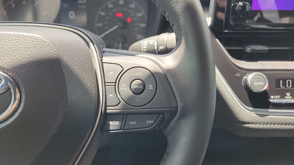 Certified 2024 Toyota Corolla SE FWD image 21