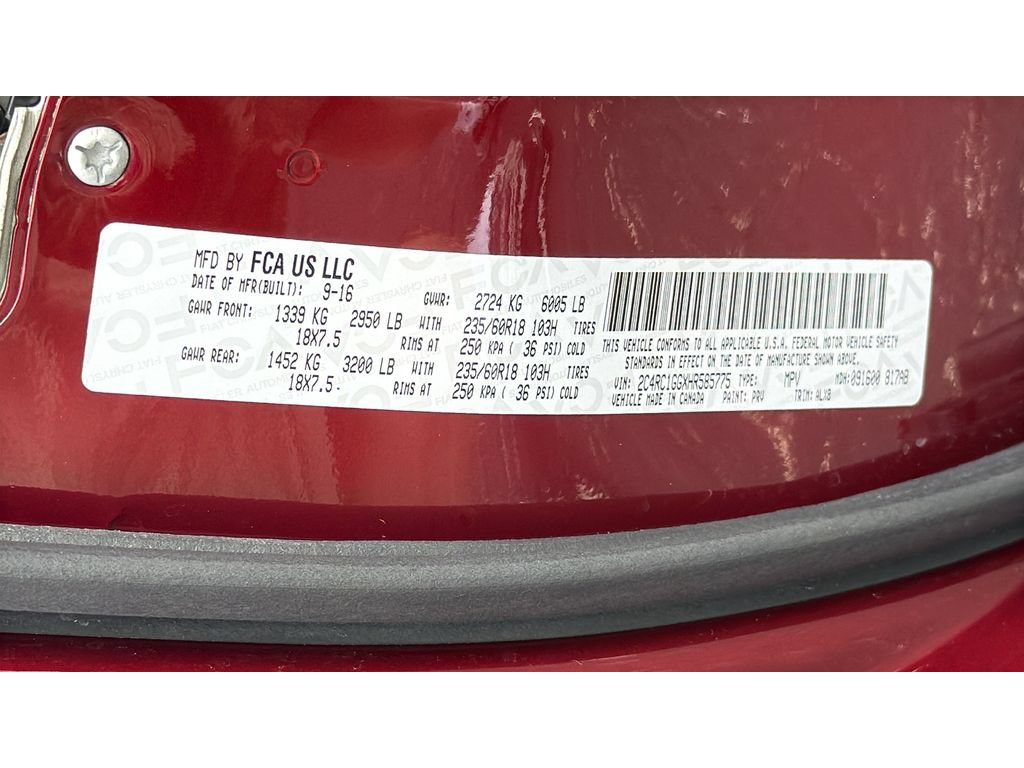 Used 2017 Chrysler Pacifica Limited w/ Advanced Safetytec Group FWD image 34