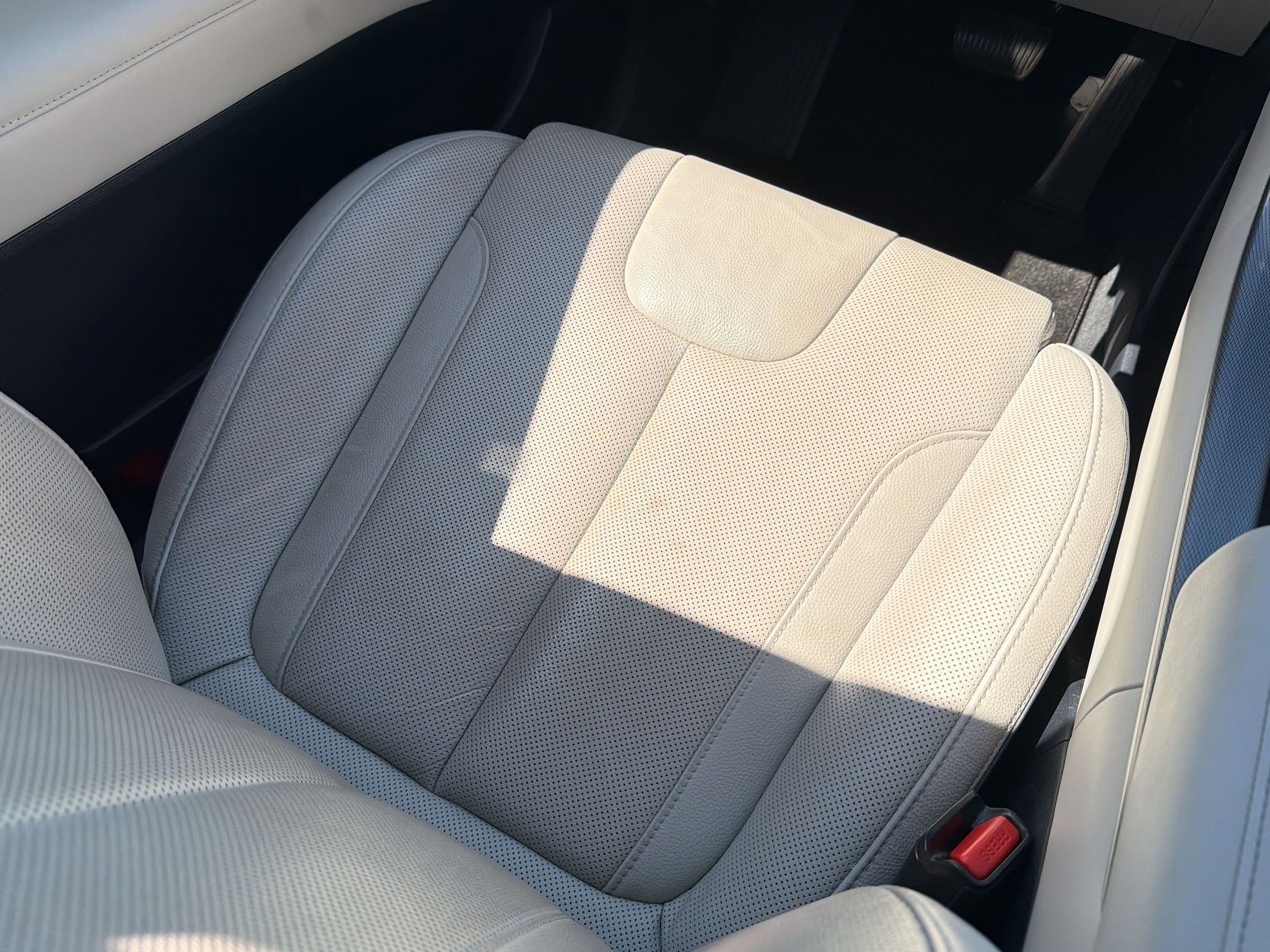 Used 2023 Hyundai Palisade Limited w/ Cargo Package AWD/4WD image 31