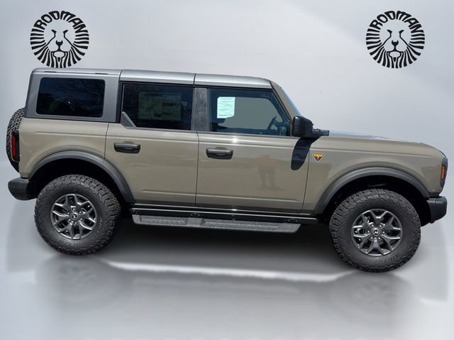 New 2025 Ford Bronco Outer Banks w/ Sasquatch Package AWD/4WD image 4