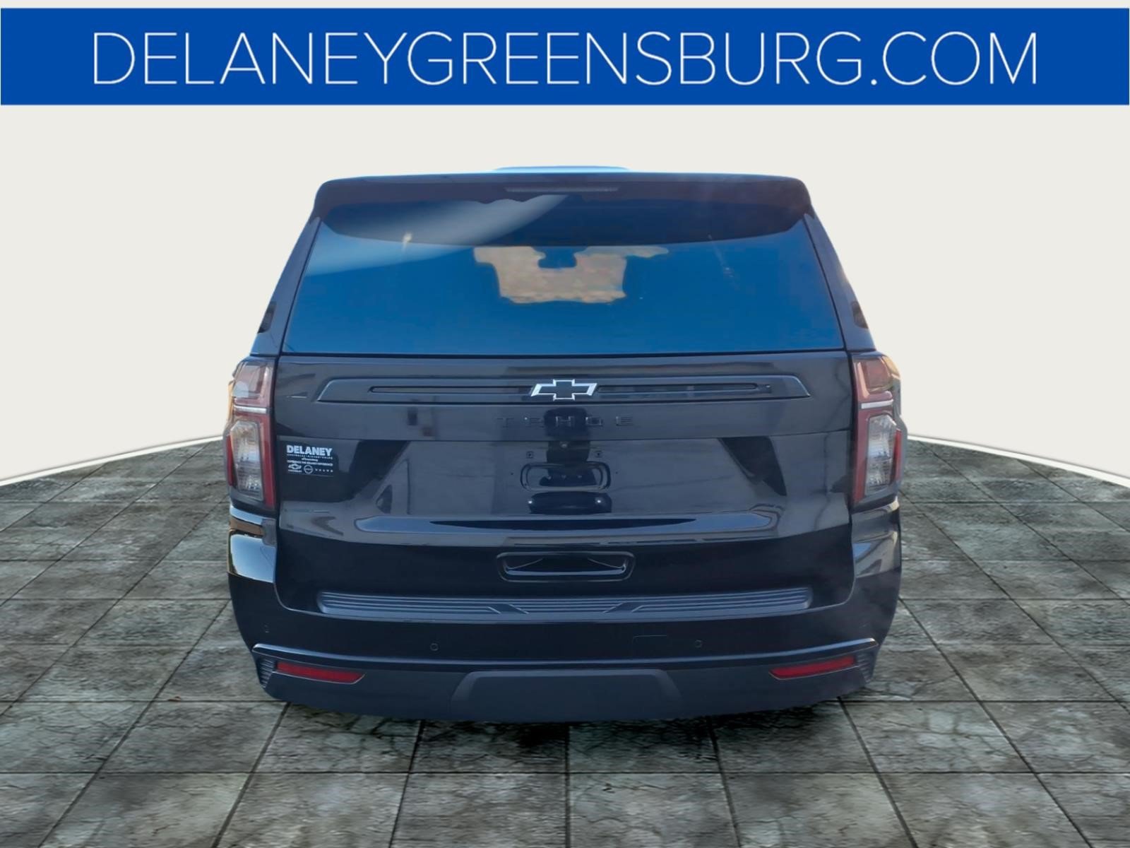 Used 2023 Chevrolet Tahoe Z71 w/ Luxury Package AWD/4WD image 4