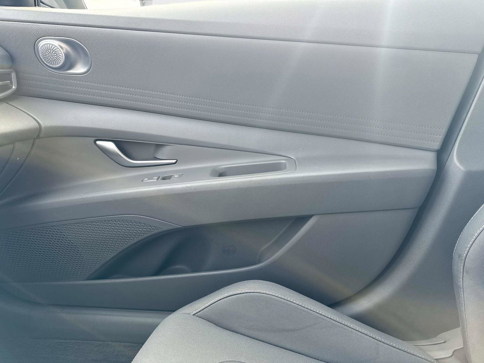 Certified 2023 Hyundai Elantra SEL image 22