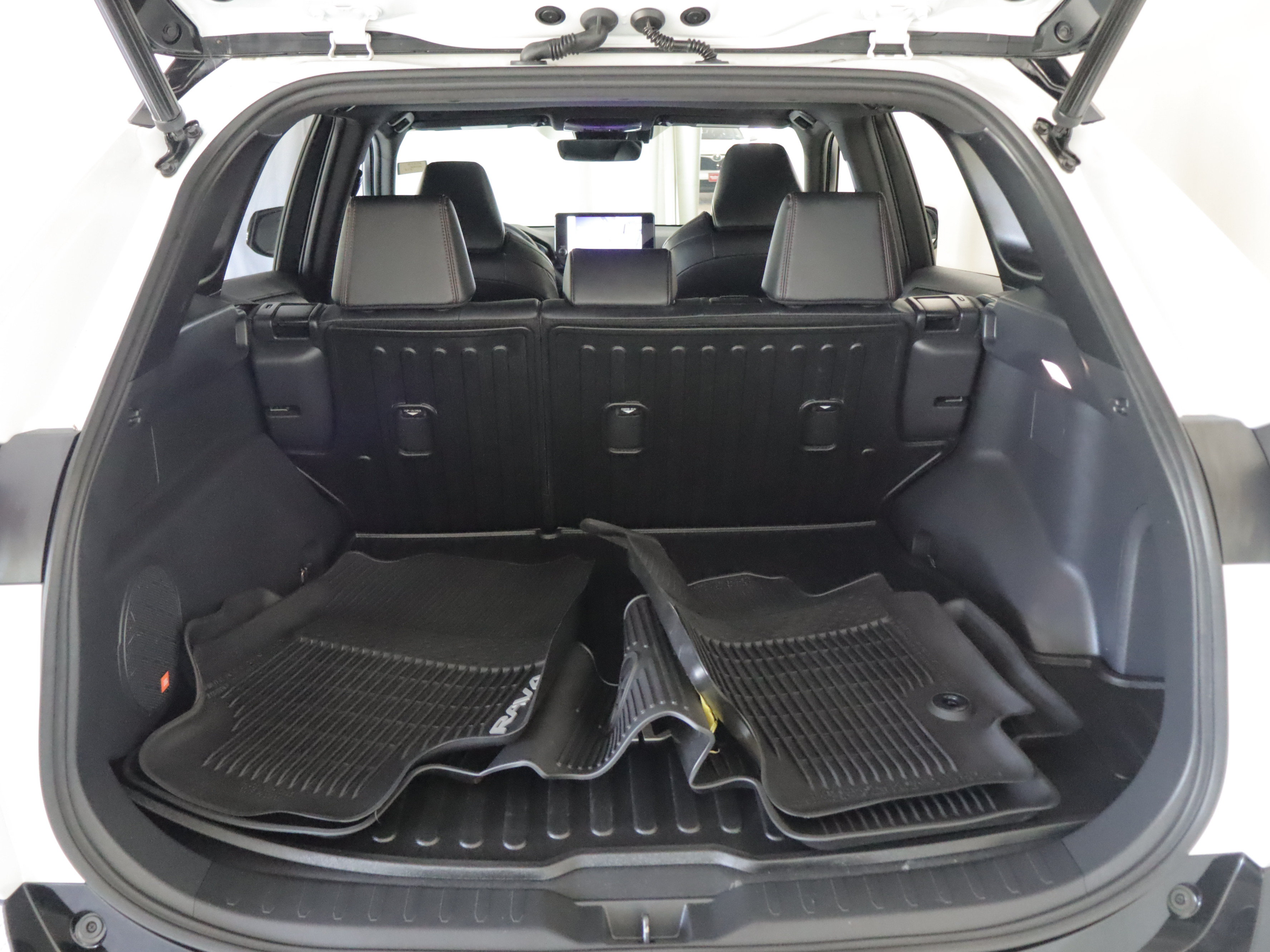 Used 2023 Toyota RAV4 XSE w/ Weather Package AWD/4WD image 22