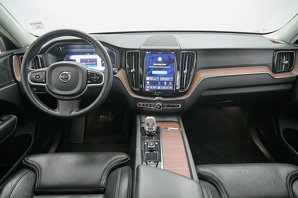 Certified 2023 Volvo XC60 B6 Ultimate AWD/4WD image 24